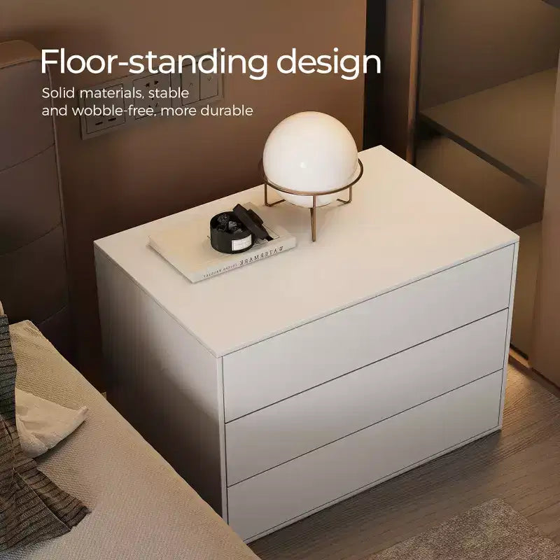 Luck Live Modern 3 drawer bedside table, which is 31.4 inches in size, can be used as a storage cabinet in both the bedroom and the living room.