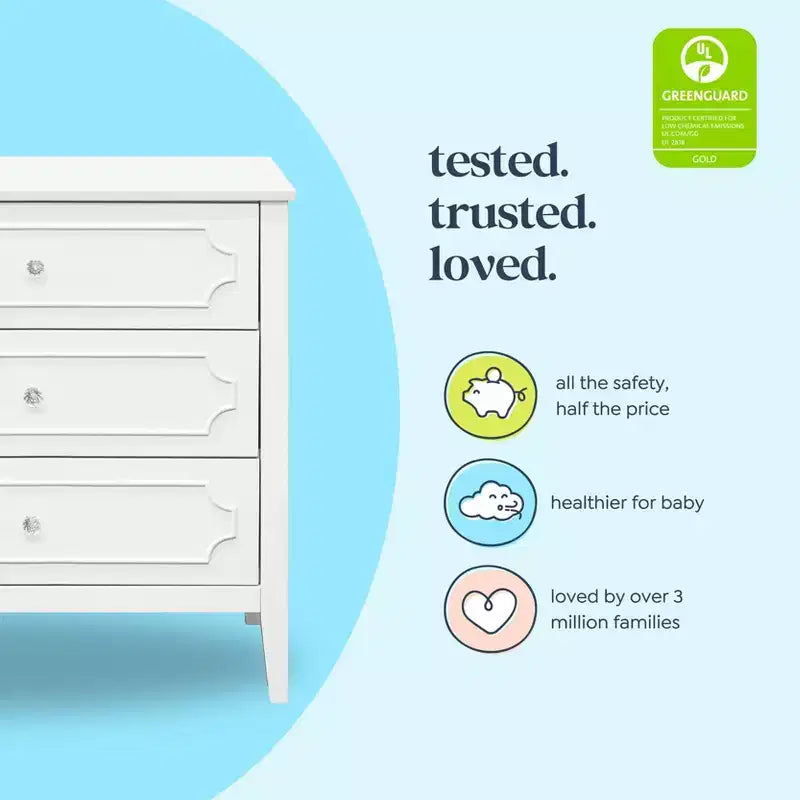 daVinci Chloe Regency 3-Drawer Dresser - White