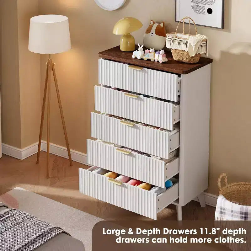 Fluted Dresser for Bedroom with 5 Deep Drawers, 47.2 in Tall Chest of Drawers, Curved Profile Design, Modern Wooden Dresser for Living Room Hallway