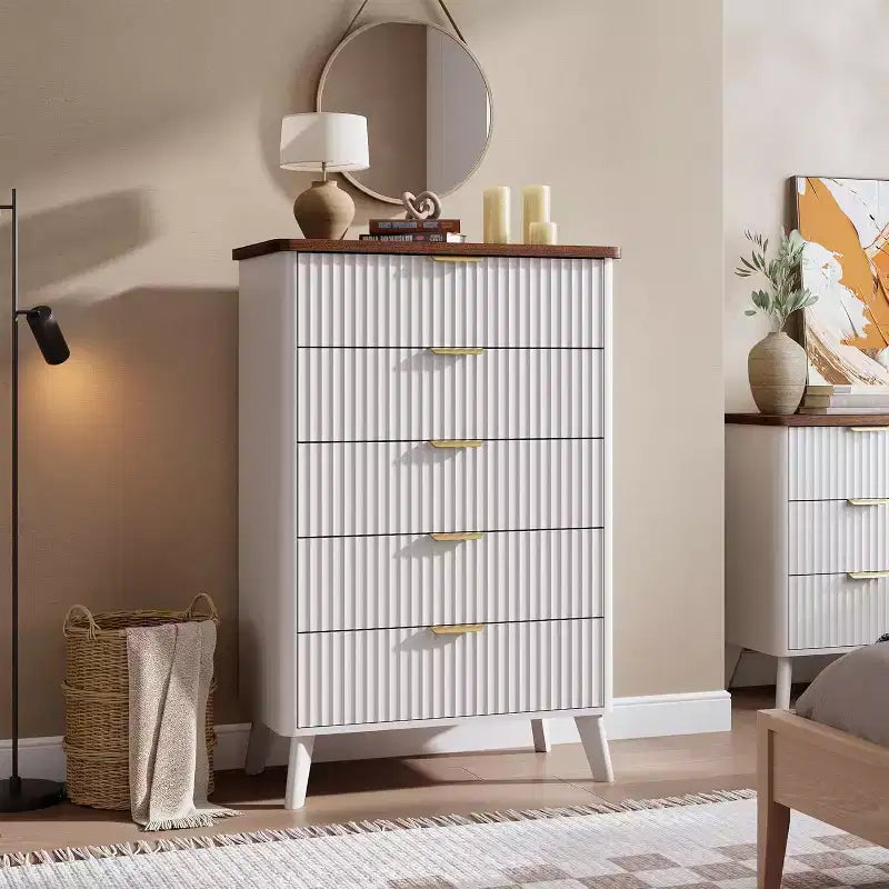 Fluted Dresser for Bedroom with 5 Deep Drawers, 47.2 in Tall Chest of Drawers, Curved Profile Design, Modern Wooden Dresser for Living Room Hallway