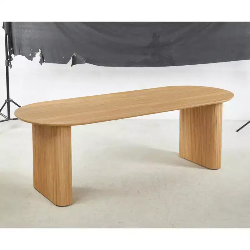 Extensible Dining Table with MDF Top and Metal Legs, for Dining Room, Office, or Coffee Table
