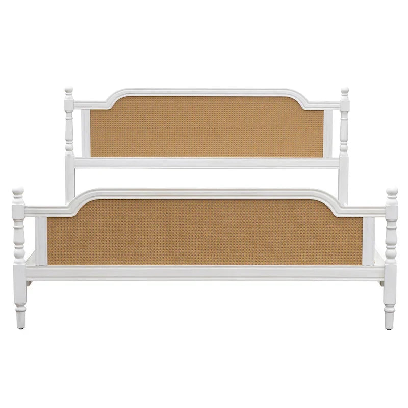 Letto a piattaforma in stile tradizionale con testiera e pediera in rattan per camera da letto