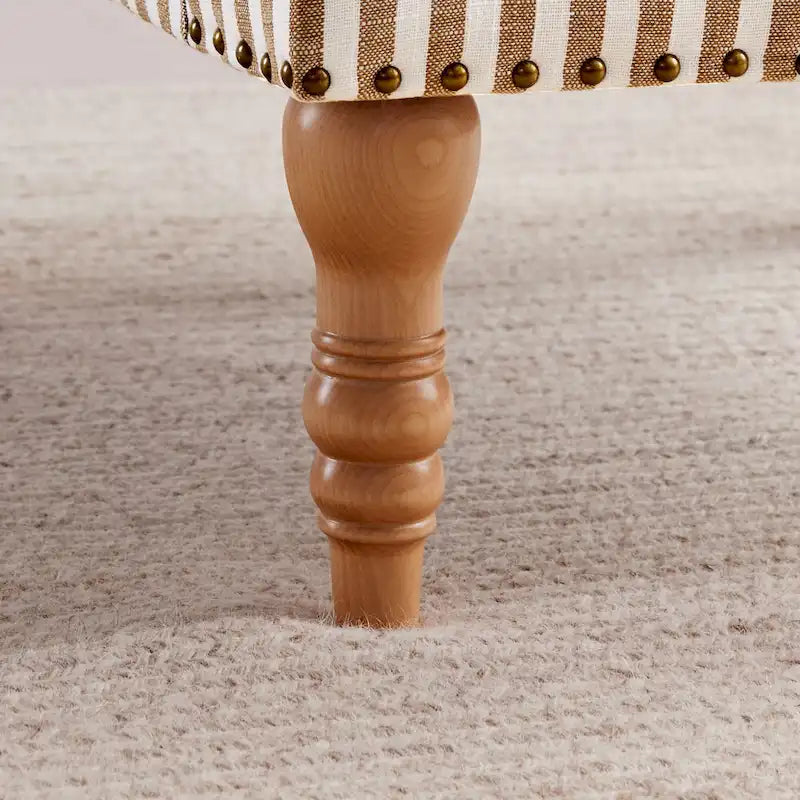 Divanetto accentato imbottito in lino con gambe per soggiorno