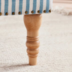 Divanetto accentato imbottito in lino con gambe per soggiorno