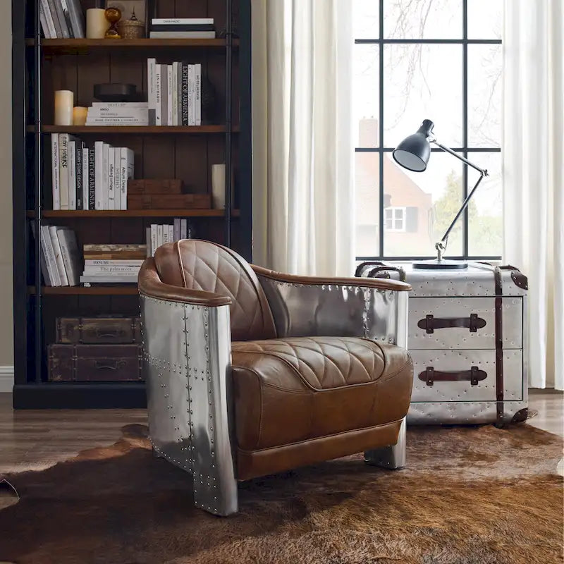 Poltrona Accent Industriale in Pelle Pieno Fiore con Telaio in Alluminio e Occhielli in Acciaio, Capacità 136 kg