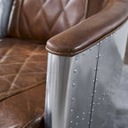 Poltrona Accent Industriale in Pelle Pieno Fiore con Telaio in Alluminio e Occhielli in Acciaio, Capacità 136 kg