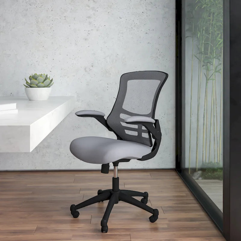 Sedia da ufficio ergonomica girevole in rete a schienale medio con braccioli ribaltabili