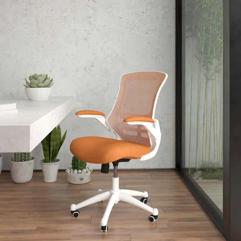 Sedia da ufficio ergonomica girevole in rete a schienale medio con braccioli ribaltabili