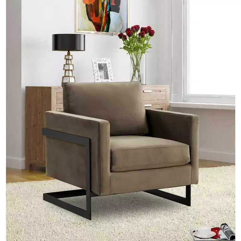 LeisureMod Lincoln Velvet Accent Arm Chair, Black Steel Frame