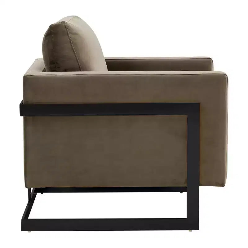 LeisureMod Lincoln Velvet Accent Arm Chair, Black Steel Frame