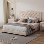 Letto a piattaforma Queen Size imbottito in velluto con testiera trapuntata