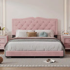 Letto a piattaforma Queen Size imbottito in velluto con testiera trapuntata