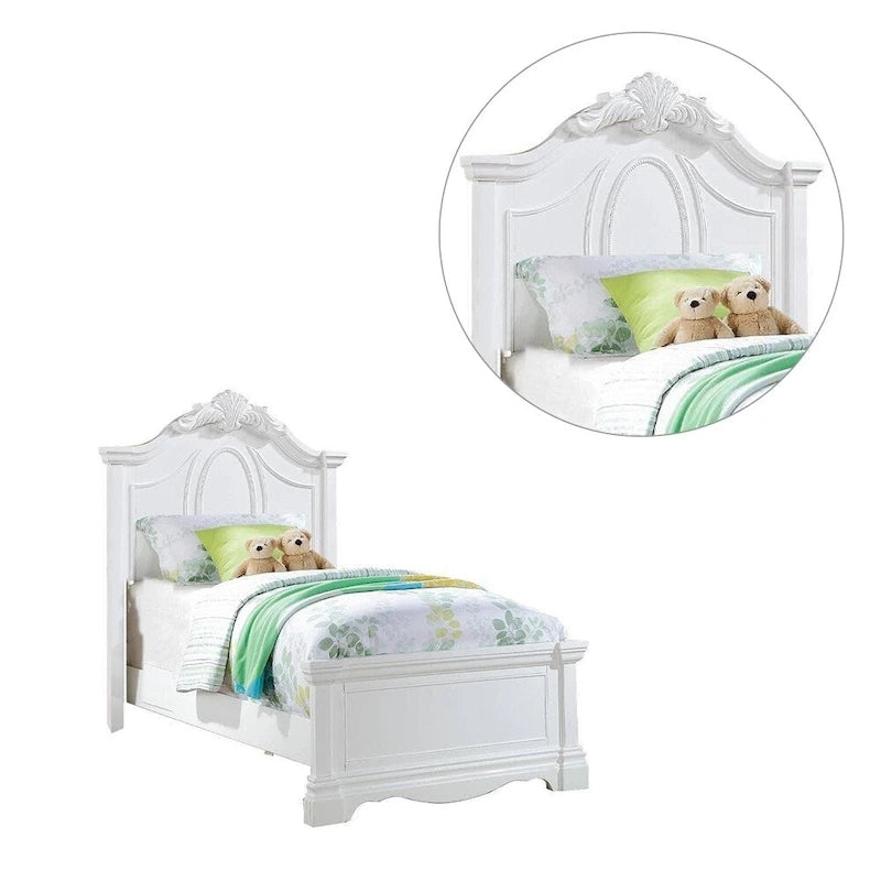 Letto in legno con testiera ad arco in finitura bianca